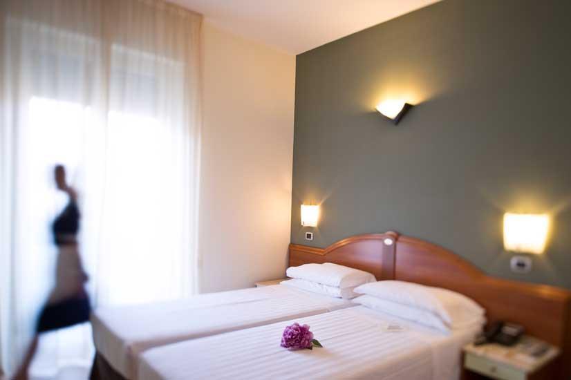 B&B Hotel Pescara Esterno foto